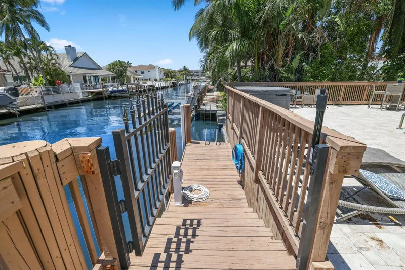 1030 Rhodes Villa Avenue, Delray Beach, Florida, United States. - Photo 30
