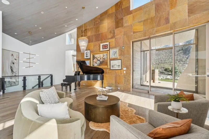 4141 E Canyon Estate Drive, Cottonwood Heights, Utah, United States. - Photo 4