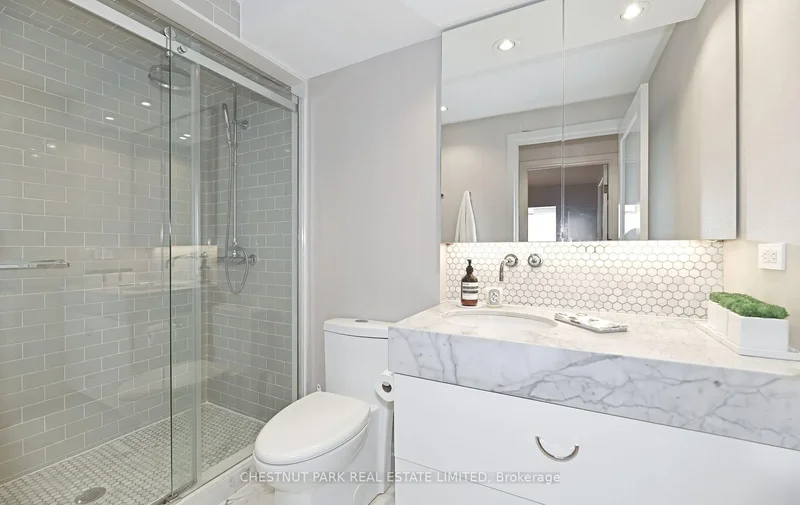 606 - 15 Mcmurrich Street, Toronto, Ontario, Canada. - Photo 9