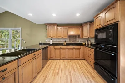 Thumbnail 16