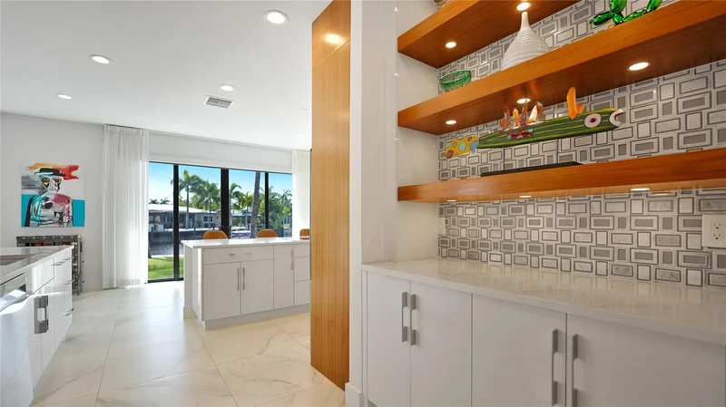 4051 NE 16 Avenue, Oakland Park, Florida, United States. - Photo 23