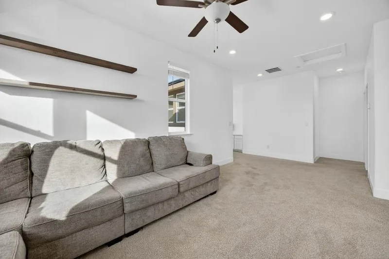 979 Ayers Lane, Galt, CA 95632, Galt, California, United States. - Photo 2
