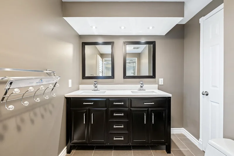 3631 Cherrington Cres, Mississauga, ON L5L 5C6, Mississauga, Ontario, Canada. - Photo 27