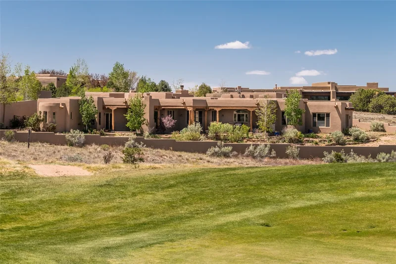 7 Plaza Molleno, Santa Fe, NM 87506, Santa Fe, New Mexico, United States. - Photo 53