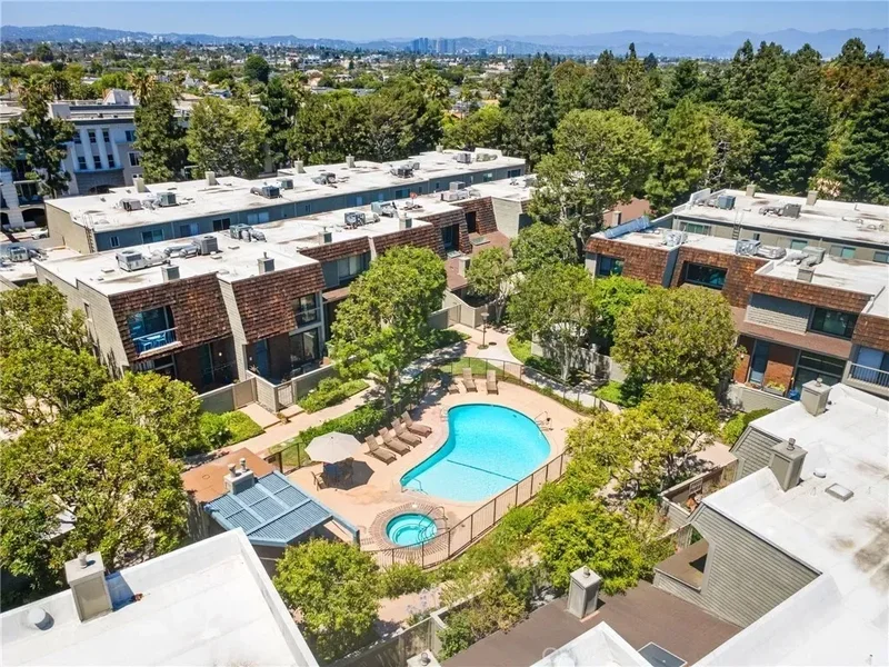 4320 Glencoe Avenue 2, Marina del Rey, California, United States. - Photo 34