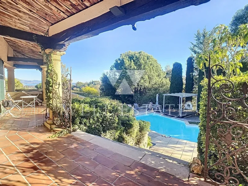 Cannes, Provence-Alpes-Côte d'Azur, France. - Photo 12