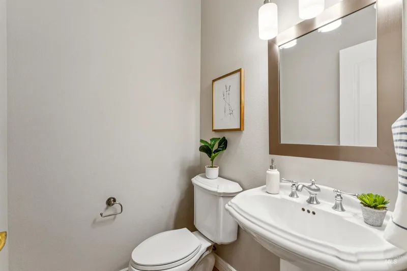 5288 S Farmhouse Place, Boise, ID 83716-9014, Boise, Idaho, United States. - Photo 15