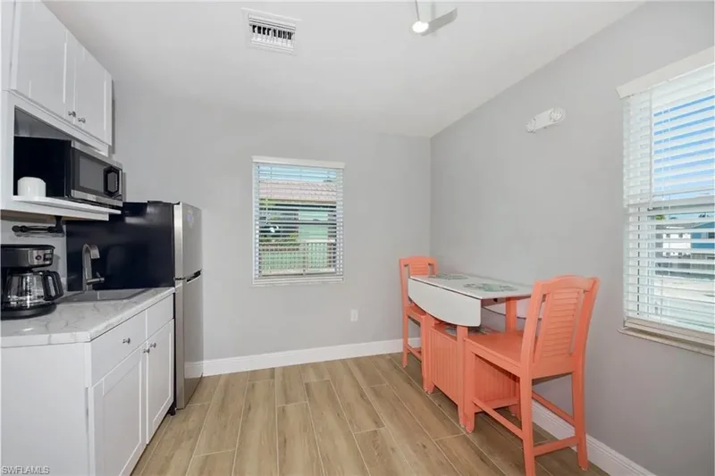 210 Dakota AVE, Fort Myers Beach, Florida, United States. - Photo 13