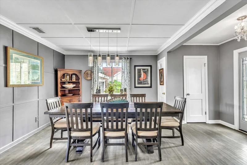 223 East 64th Street, Savannah, GA 31405, Savannah, Georgia, United States. - Photo 5