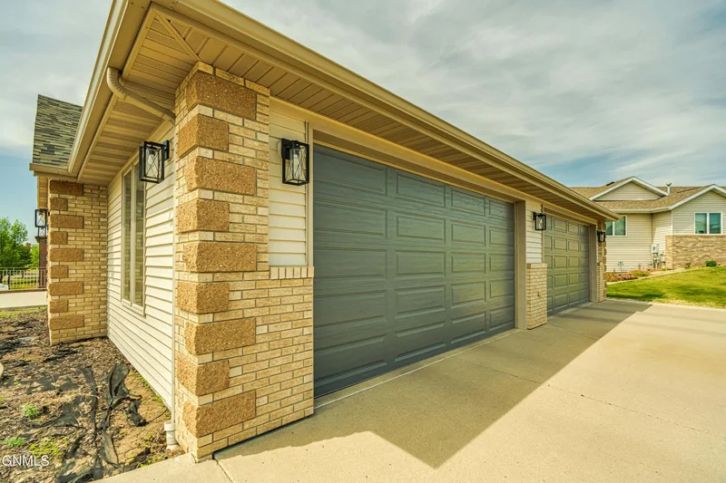 1901 Oregon Drive, Bismarck, ND 58503, Bismarck, North Dakota, United States. - Photo 101