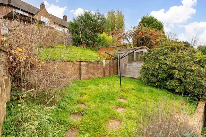 165 Garden Wood Road, East Grinstead, RH19 1SH, East Grinstead, England, United Kingdom. - Photo 10