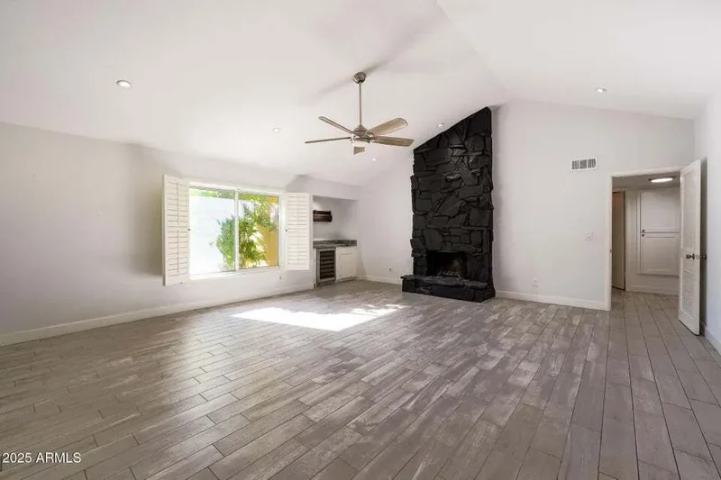4630 E Palo Verde Dr, Phoenix, AZ 85018, Phoenix, Arizona, United States. - Photo 7