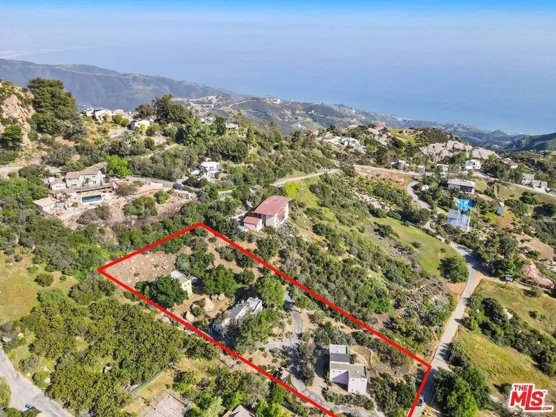 190 Loma Metisse Road, Malibu, California, United States. - Photo 7