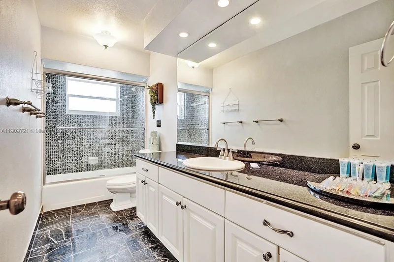 1245 Wiley St, Hollywood, Florida, United States. - Photo 20