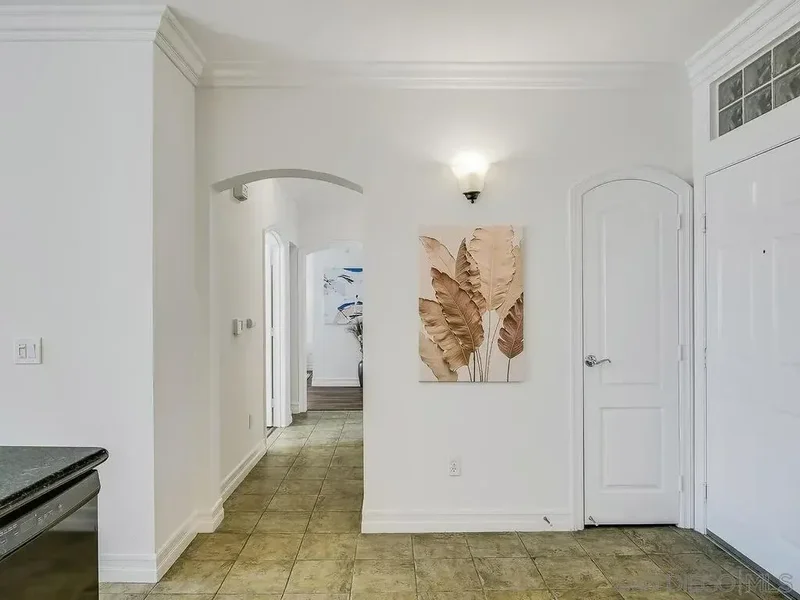 525 11th Ave Unit# 1405, San Diego, CA 92101, San Diego, California, United States. - Photo 32