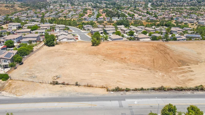 2 Jackson Ave , Murrieta, CA 92562, Murrieta, California, United States. - Photo 23