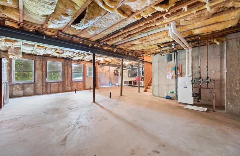 110 West Pines Drive, Southington, Connecticut, United States. - Photo 29