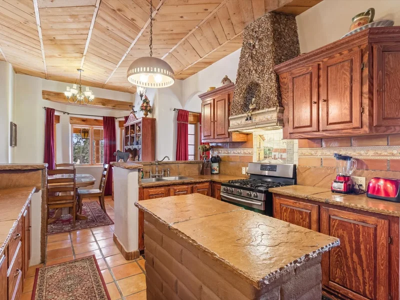 850 Nm 599 Frontage, Santa Fe, NM 87507, Santa Fe, New Mexico, United States. - Photo 14
