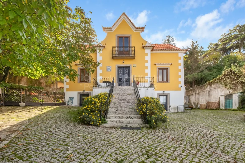 Sintra, Lisbon, Portugal. - Photo 2