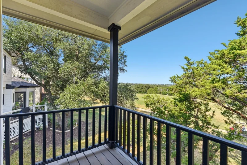 319 Hazeltine DR, The Hills, Texas, United States. - Photo 25