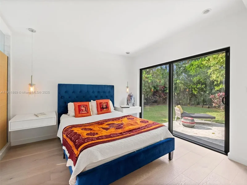 151 NW 87th St, Miami, Florida, United States. - Photo 15