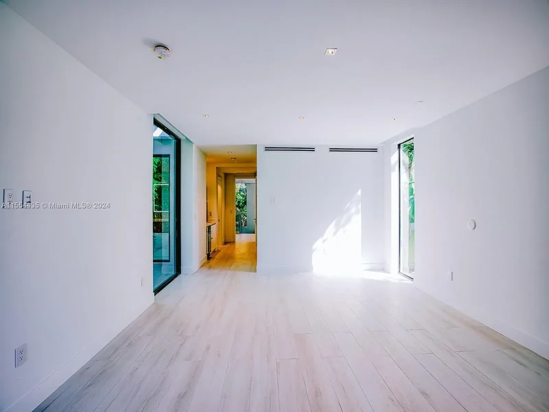 3670 Avocado Ave, Miami, Florida, United States. - Photo 23
