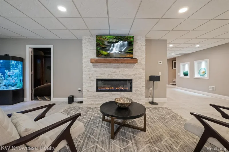 6608 Minnow Pond Drive, West Bloomfield Charter Township, MI 48322, Novi, Michigan, United States. - Photo 55