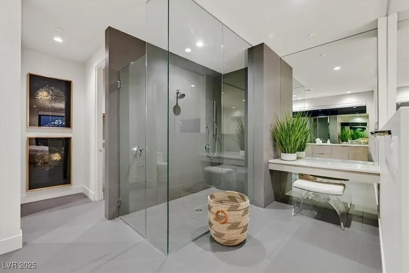 807 Magnum Cliff Court, Henderson, Nevada, United States. - Photo 28