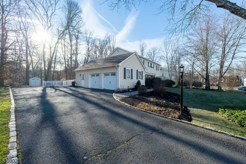 70 Hampton Rd, Chatham Twp., NJ 07928, Chatham Township, New Jersey, United States. - Photo 36