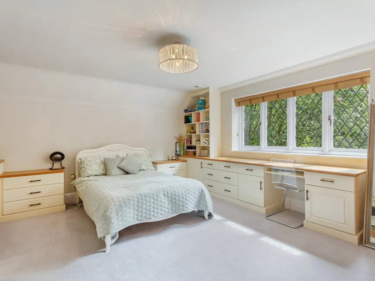 Burgess Wood Grove, Beaconsfield, HP9, Beaconsfield, England, United Kingdom. - Photo 26