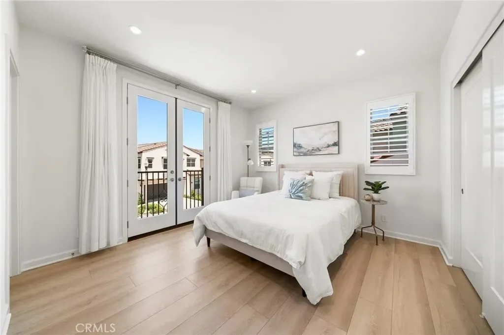 246 Canterbury, Irvine, California, United States. - Photo 19