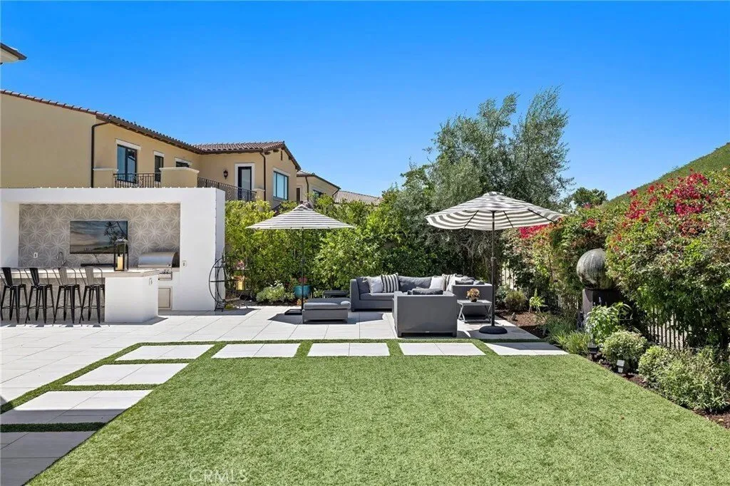 93 Interstellar, Irvine, California, United States. - Photo 17