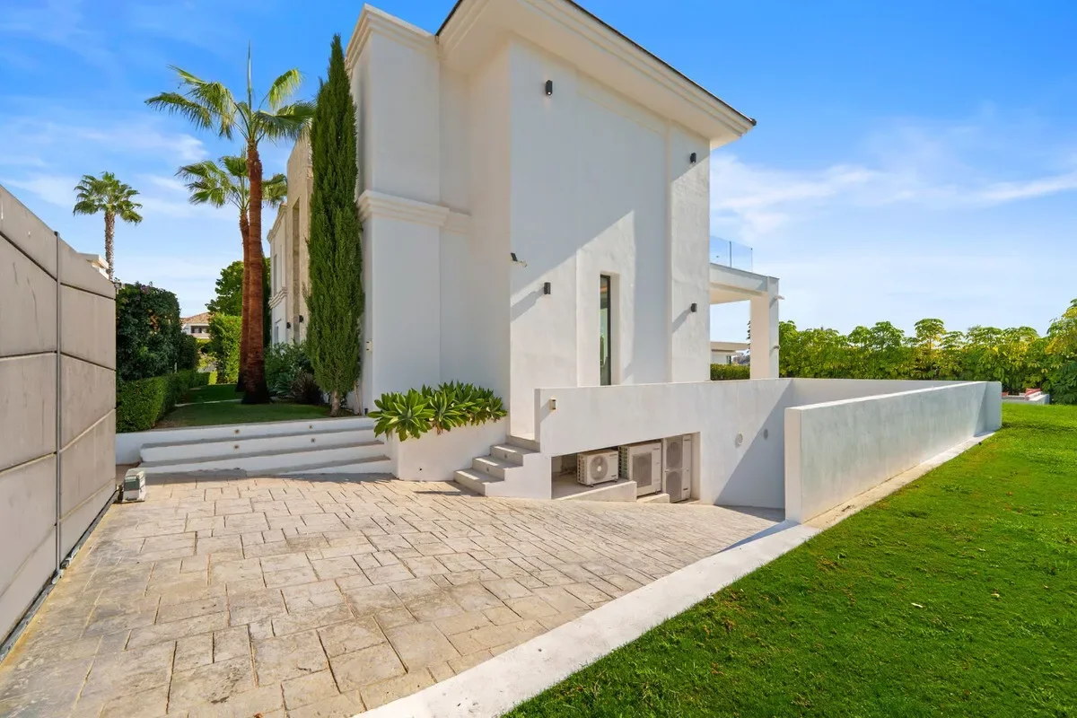 La Quinta, Málaga, La Quinta, Canary Islands, Spain. - Photo 12