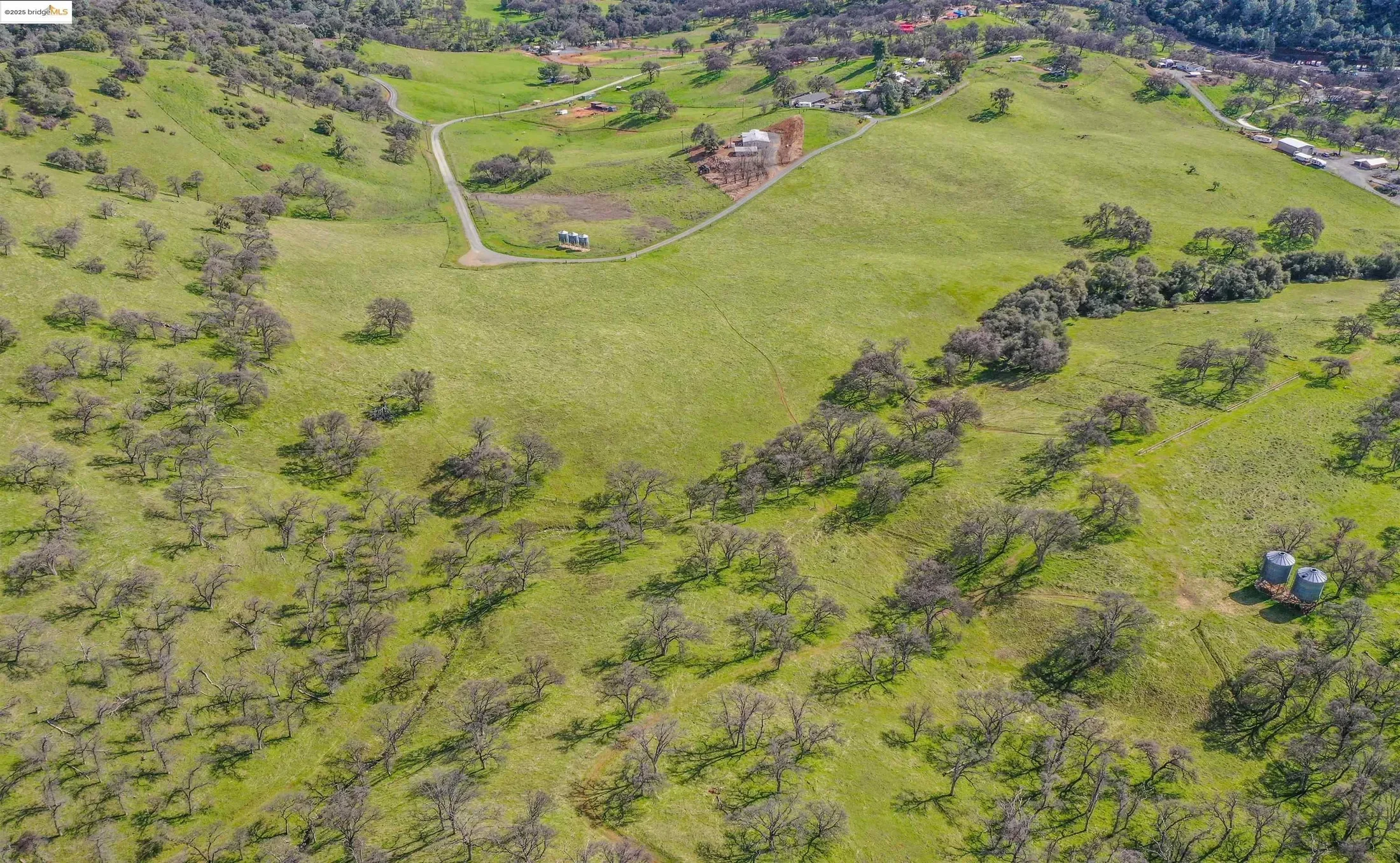13300 Lone Bend Rd, Jamestown, California, United States. - Photo 7