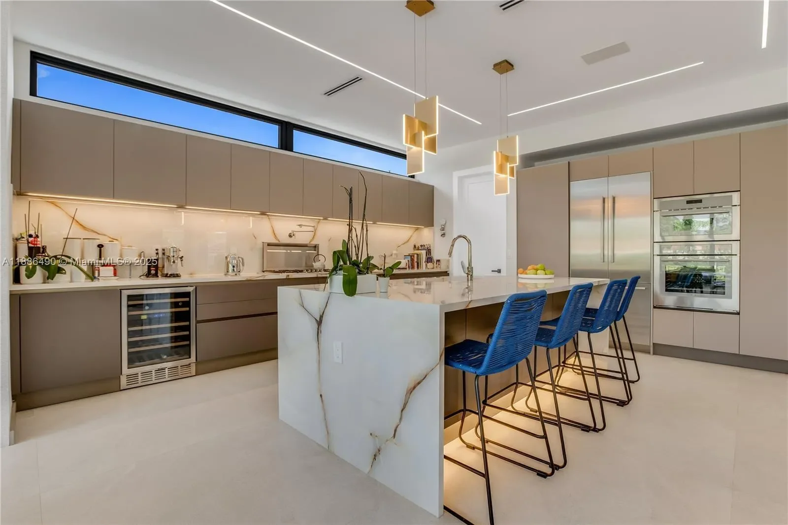 8826 Froude Ave, Bal Harbour, Florida, United States. - Photo 8