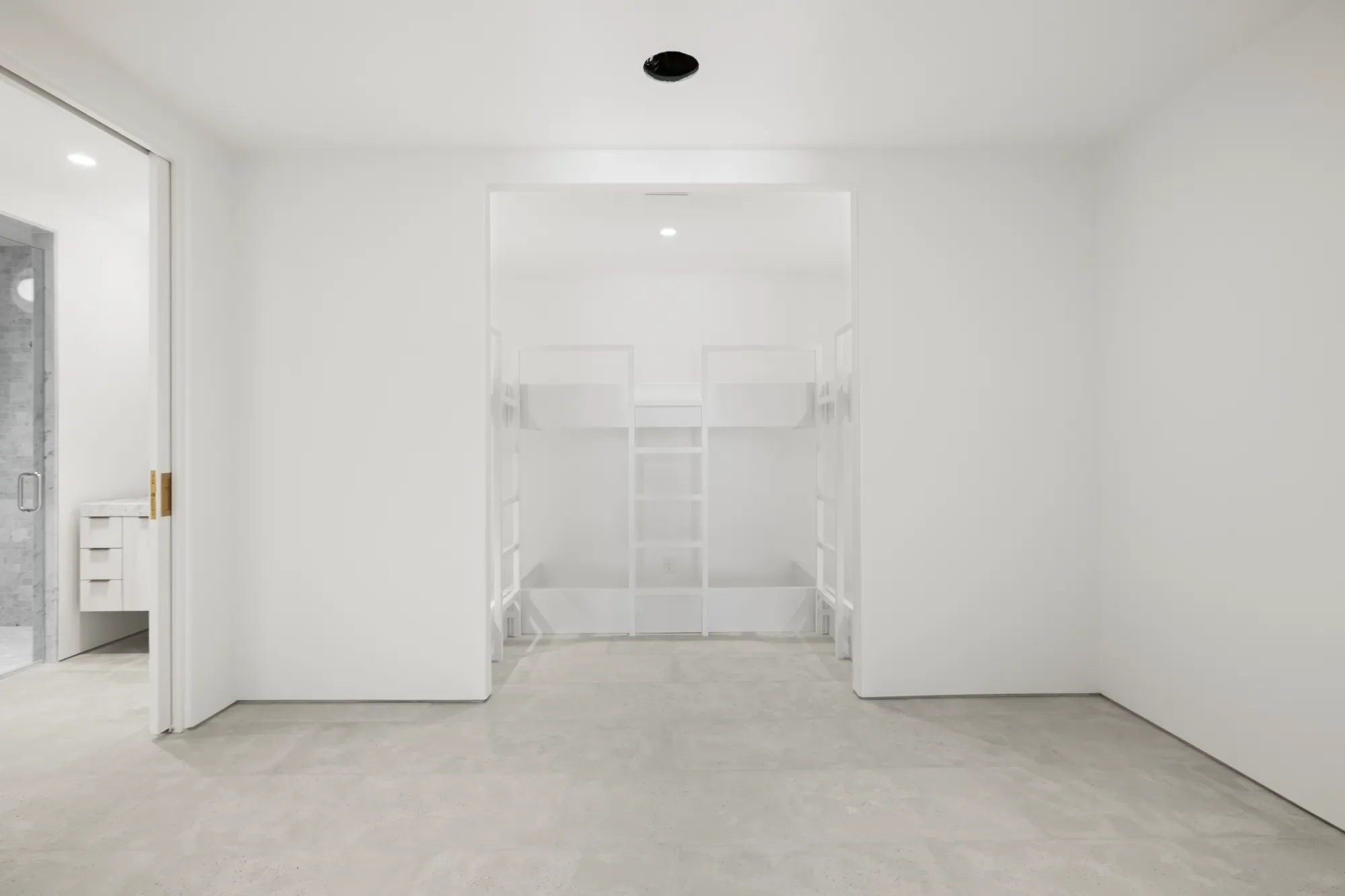 Gallery photo 12