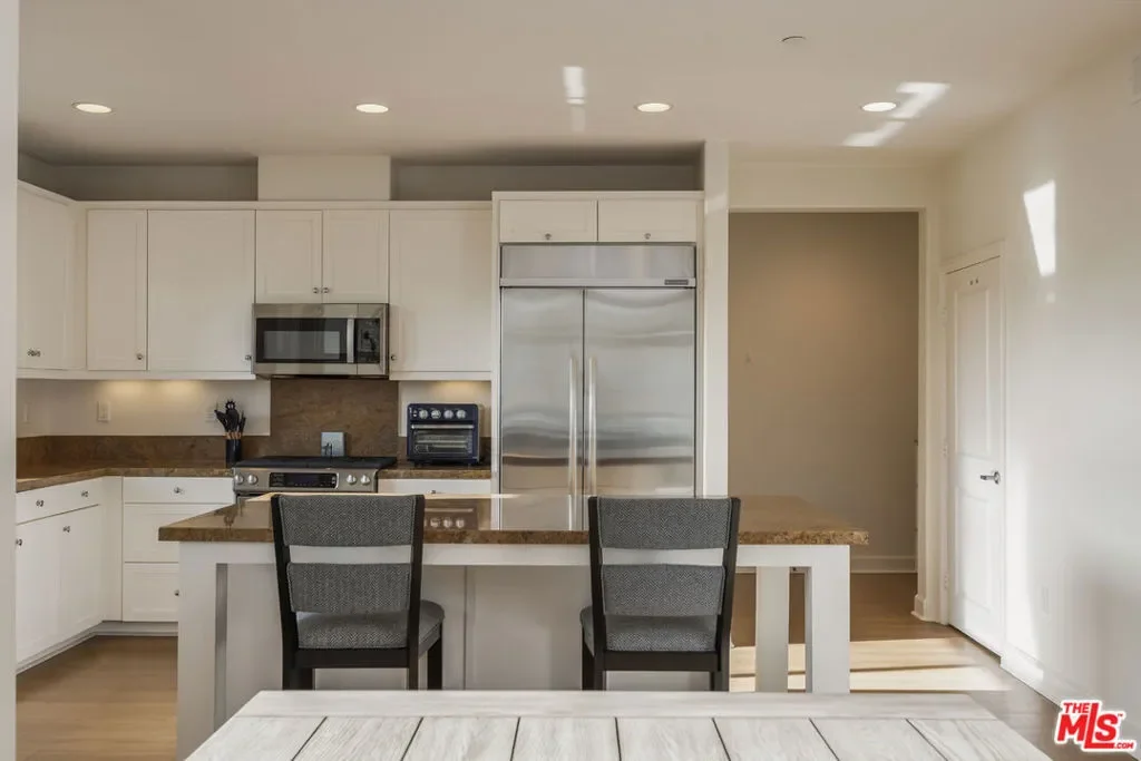 12887 Runway Road 3, Los Angeles, California, United States. - Photo 7