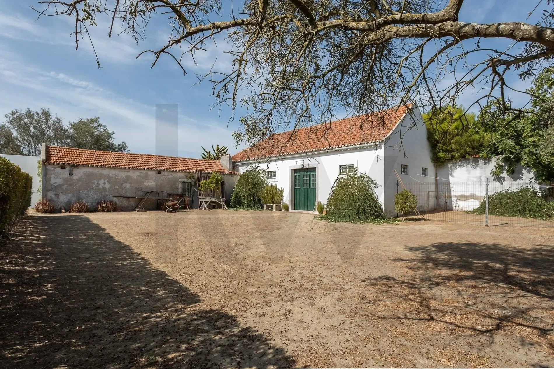 Exterior photo 11