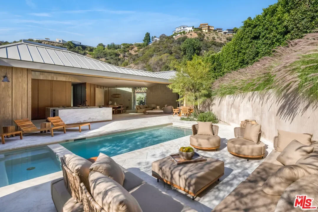 1600 Rising Glen Rd, Los Angeles, California, United States. - Photo 9