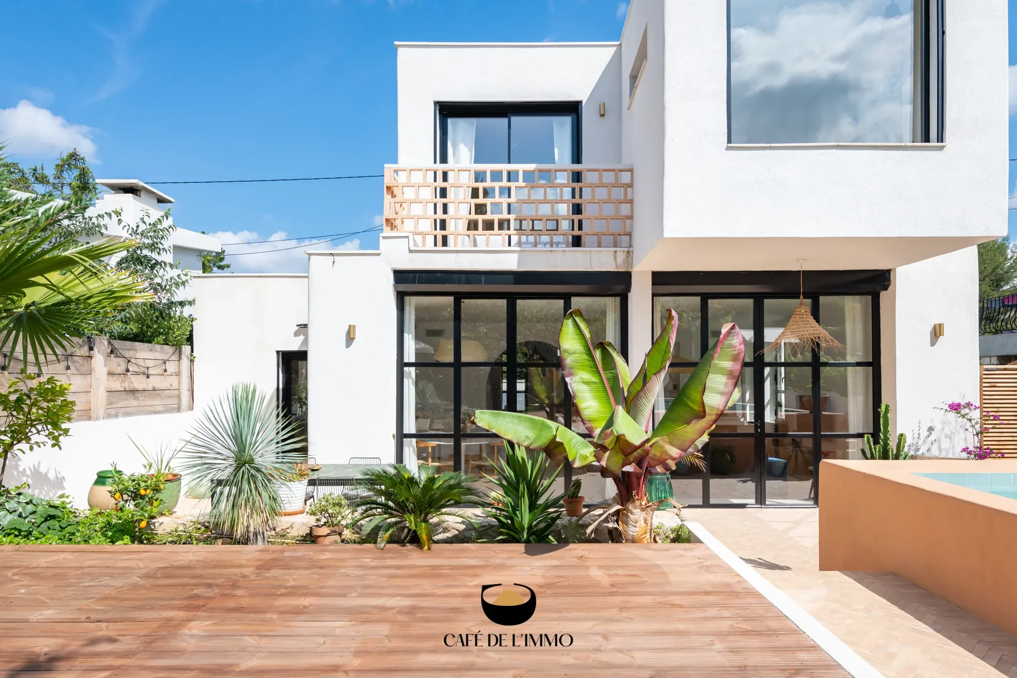 Exterior photo 12