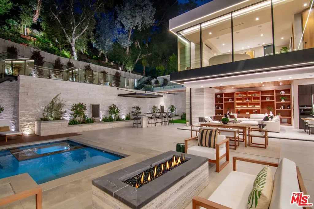 2641 Hutton Drive, Beverly Hills, California, United States. - Photo 57