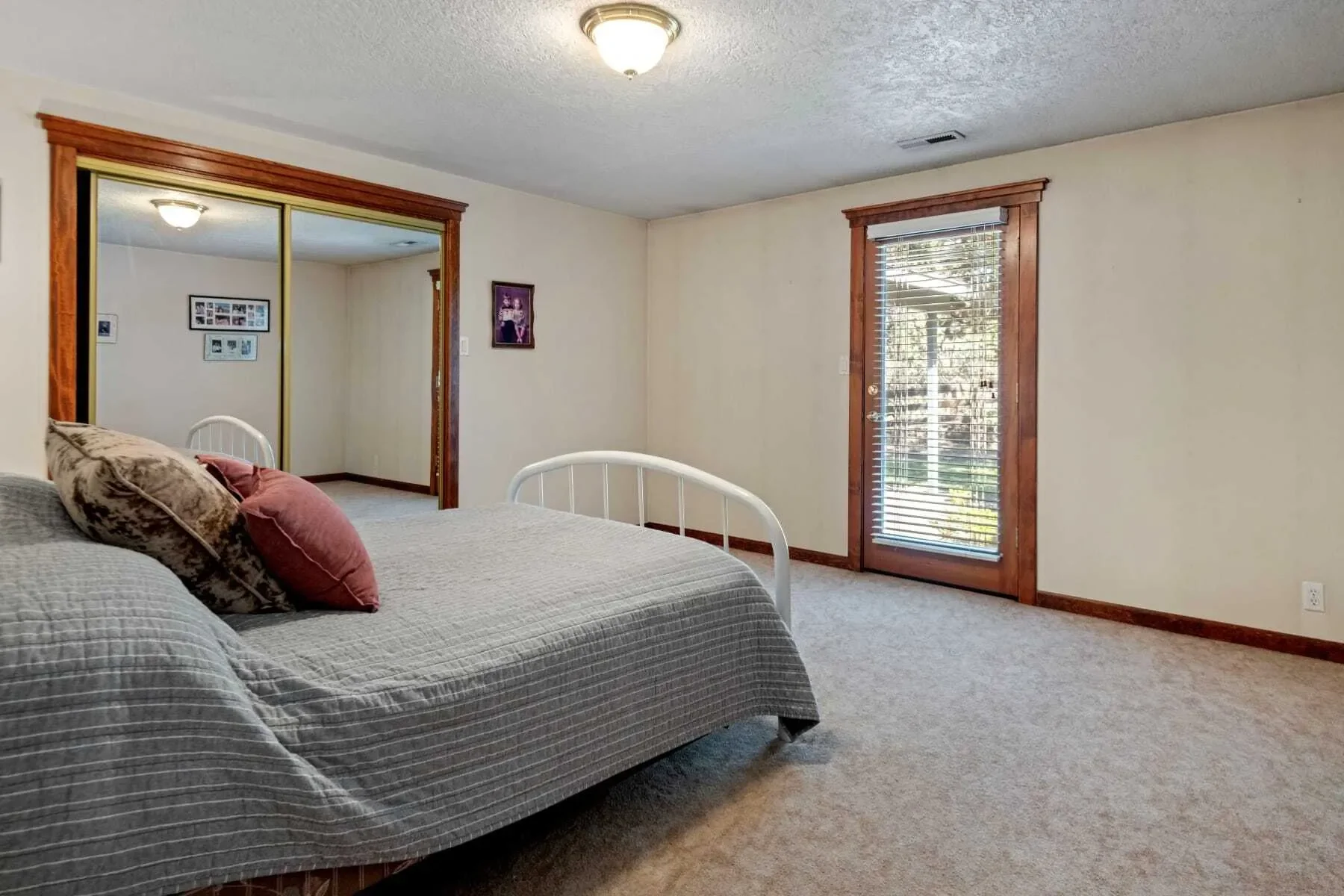 Gallery photo 12
