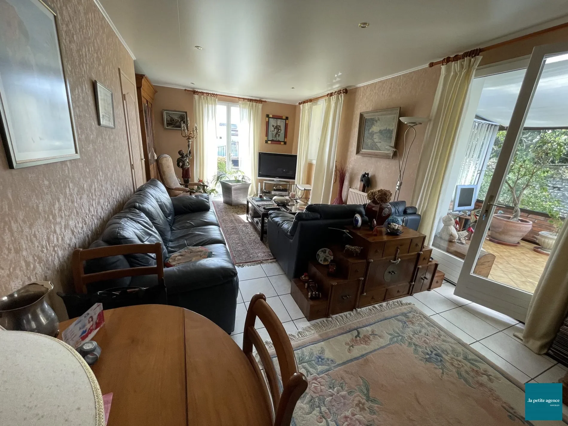 Gallery photo 1