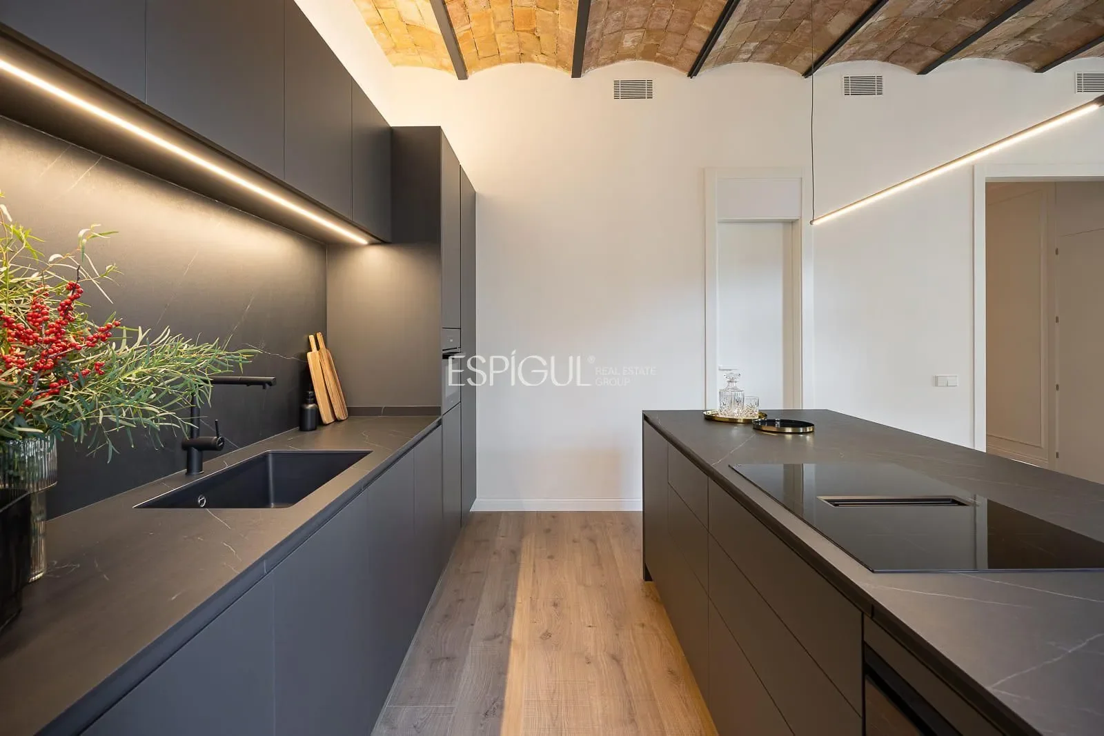 Gallery photo 10