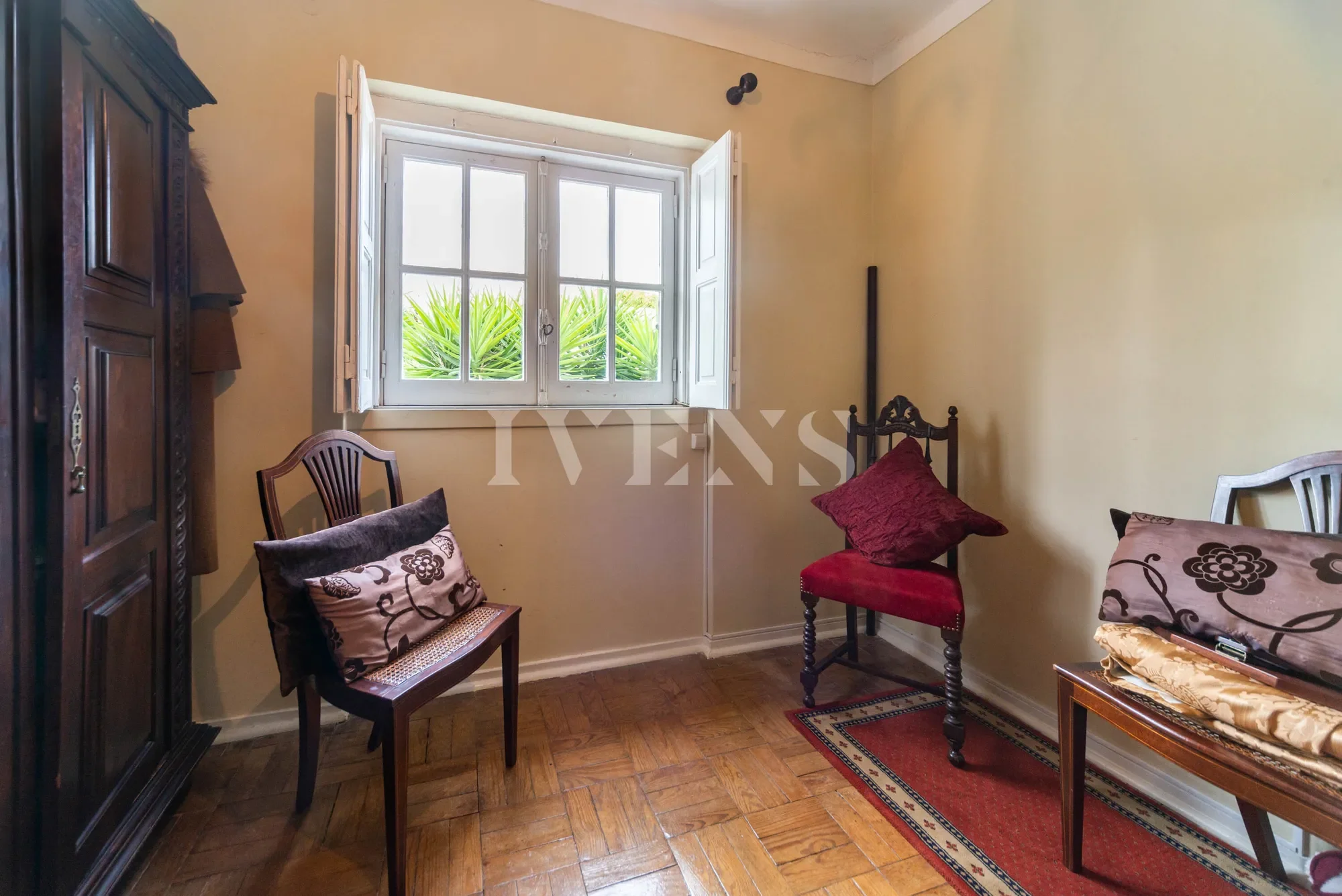Gallery photo 12