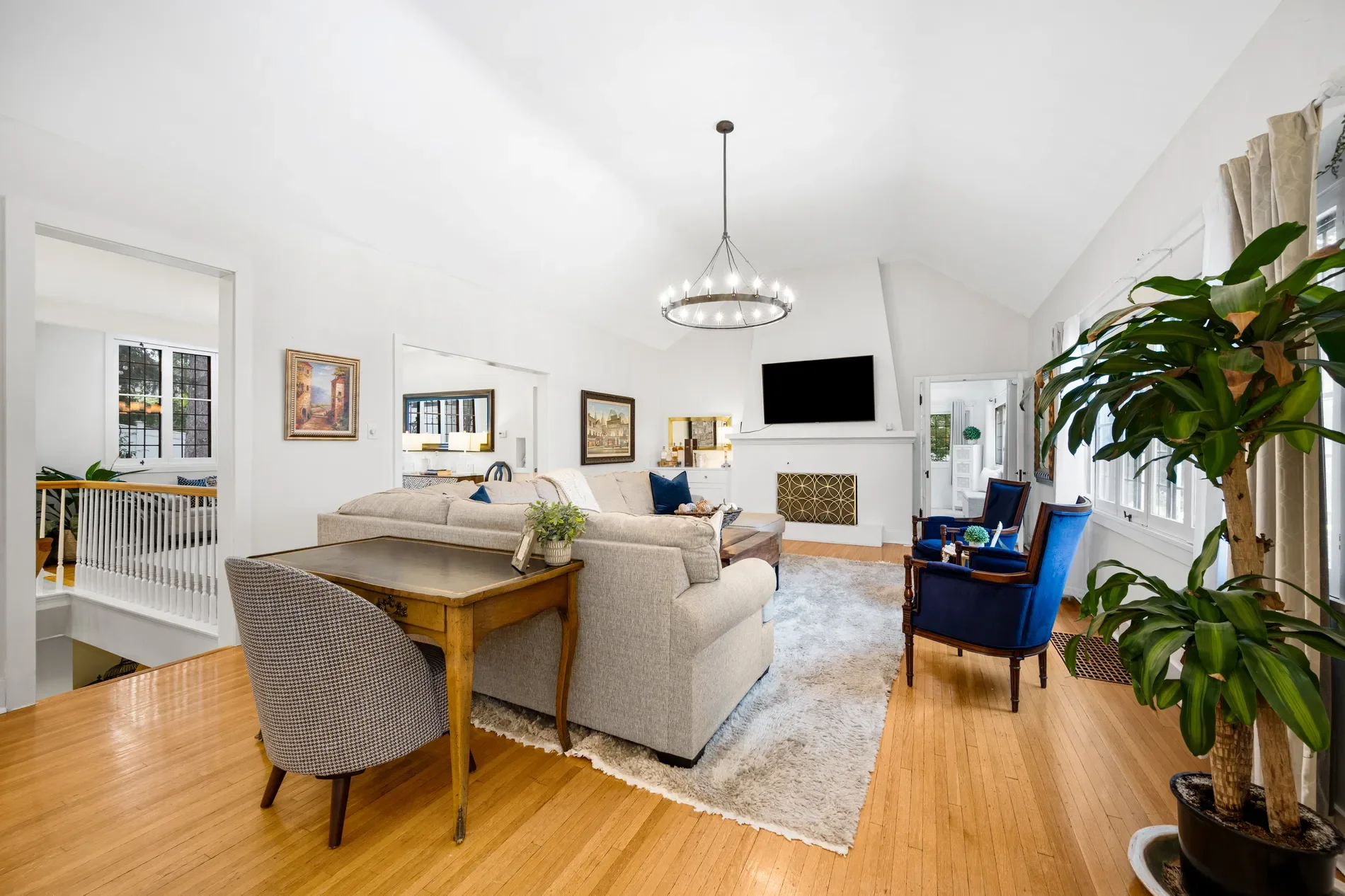 317 E Walnut Street , Hinsdale, IL 60521, Hinsdale, Illinois, United States. - Photo 20