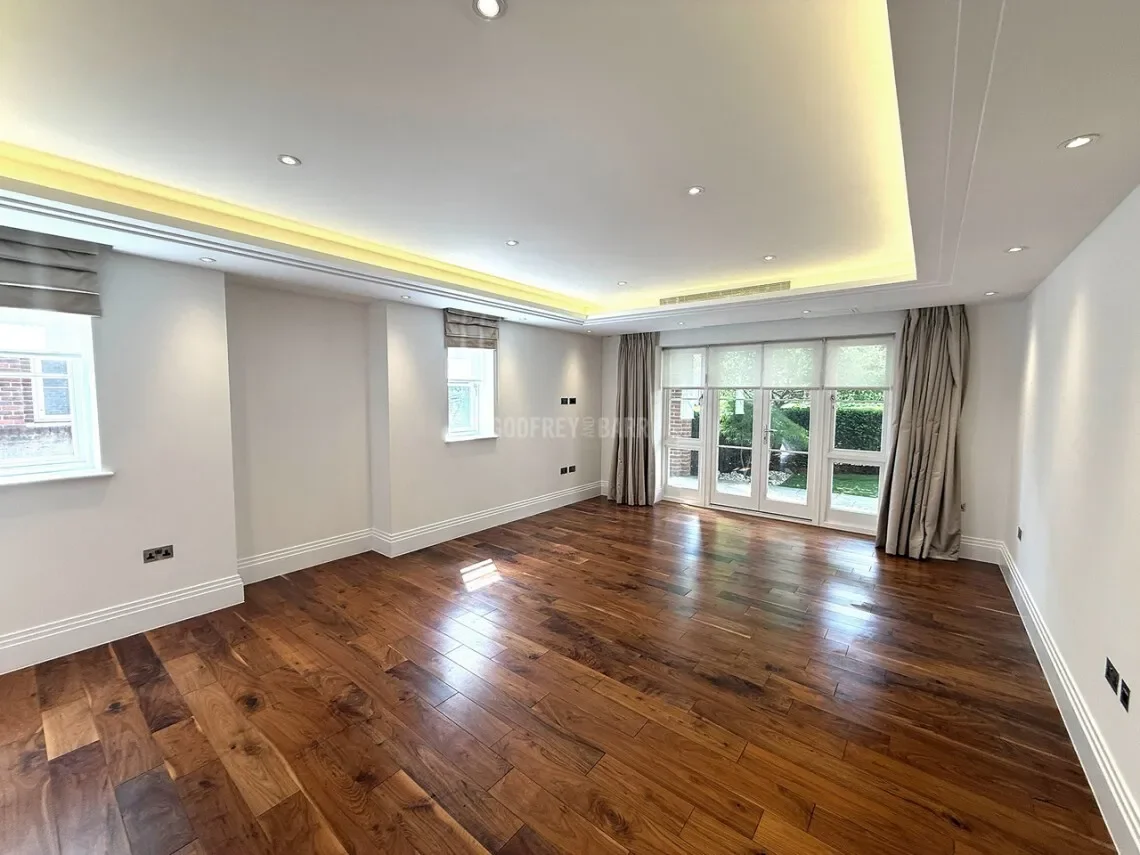 Collingham House, Mill Hill Place Mill Hill NW7, London, England, United Kingdom. - Photo 4