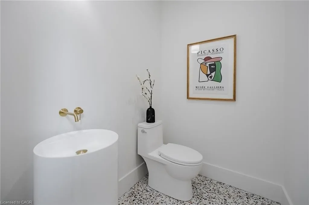 Gallery photo 3