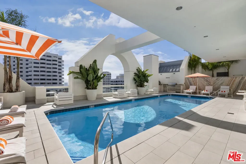 10520 Wilshire Boulevard 407, Los Angeles, California, United States. - Photo 12