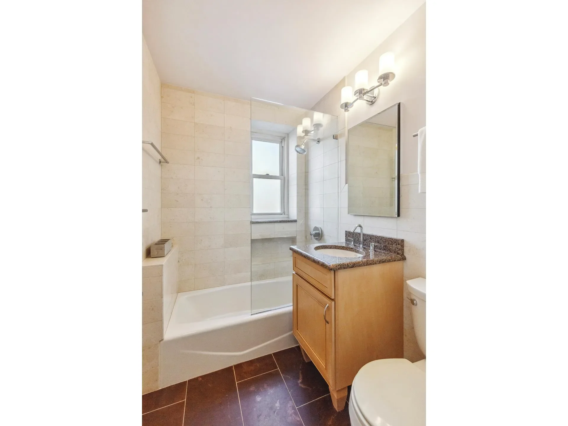 RIVERVIEW EAST, 251 E 32ND ST, New York, New York, United States. - Photo 2